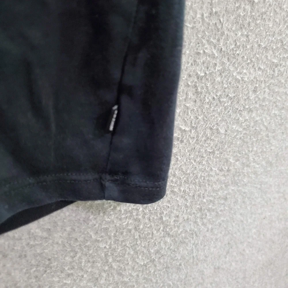 Nike ***tiny holes